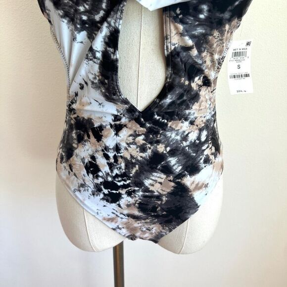 Bar III Women's Draped Monokini One-Piece Swimsuit Size Small - Picture 4 of 13